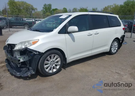 2011 Toyota Sienna Xle from USA, damaged, VIN 5TDYK3DC6BS113261